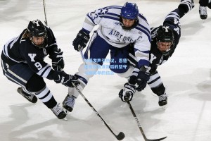 父爱发声引热议，恩德里克零首发背后的坚守与被高举的信念