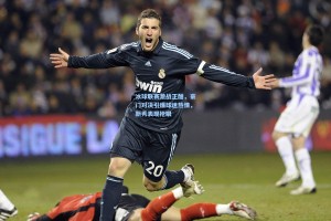 冰球联赛激战正酣，豪门对决引爆球迷热情，新秀表现抢眼