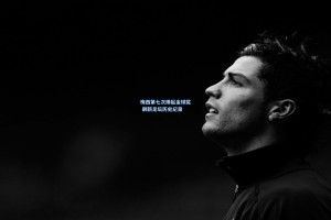 梅西第七次捧起金球奖 刷新足坛历史纪录