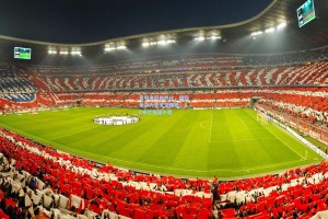 意甲争冠白热化，国际米兰力克尤文图斯，AC米兰紧追不舍