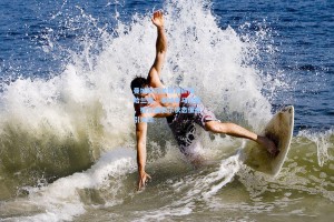 曼城欧冠关键战告捷，哈兰德、多纳鲁马闪耀，格瓦迪奥尔状态低迷引关注